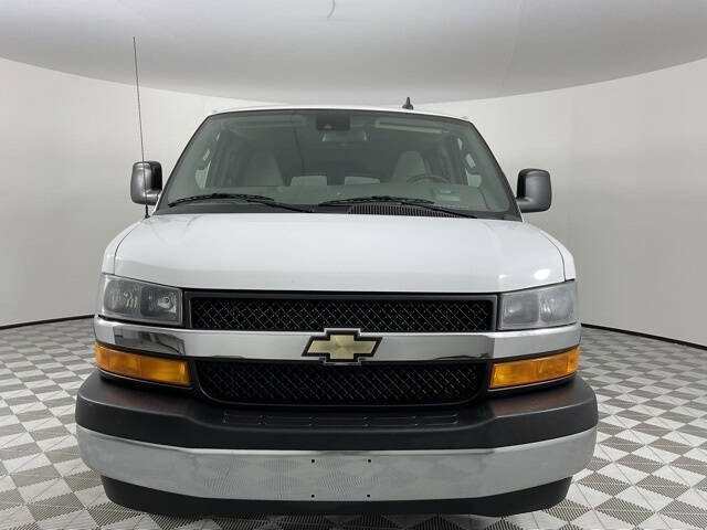 Used 2019 Chevrolet Express Passenger LT with VIN 1GAZGPFG2K1364636 for sale in Peoria, AZ