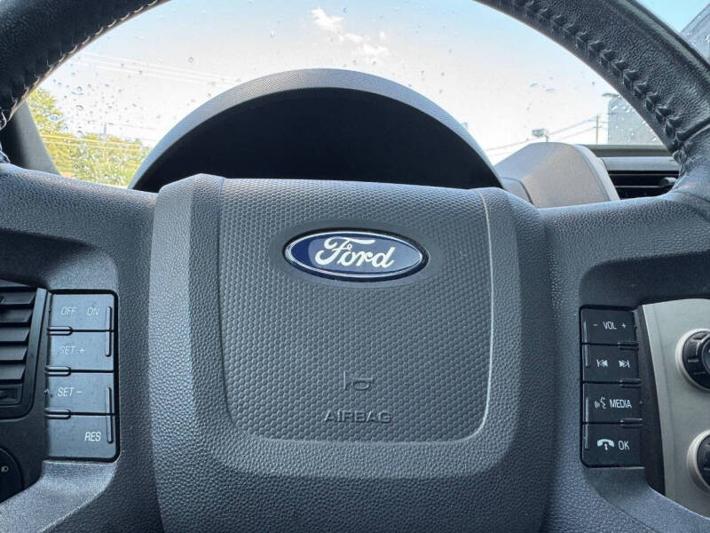 2011 Ford Escape XLT