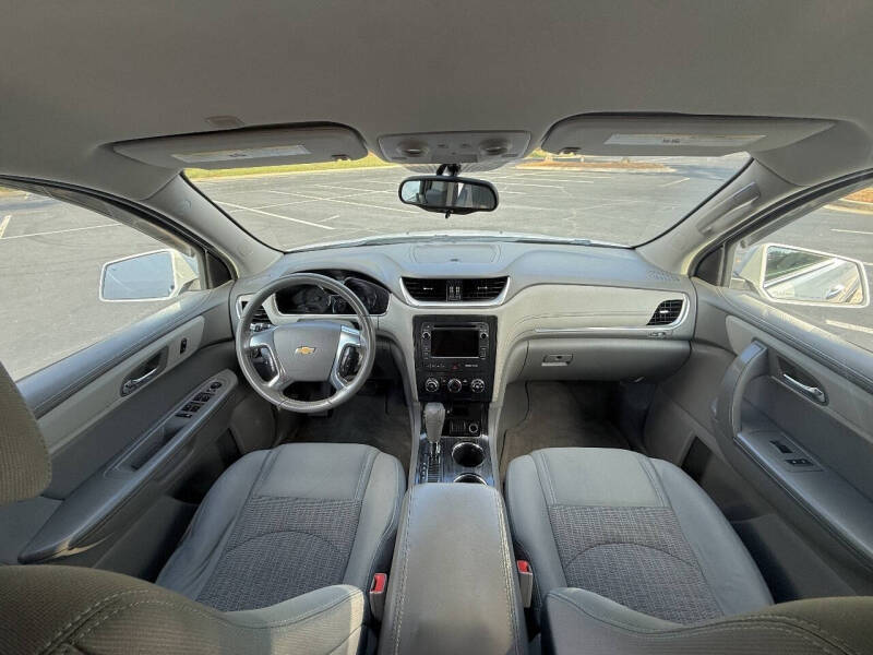 2017 Chevrolet Traverse LT