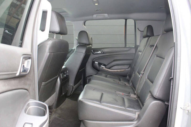 2017 Chevrolet Suburban LT