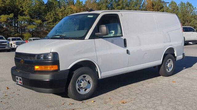 2025 Chevrolet Express 2500