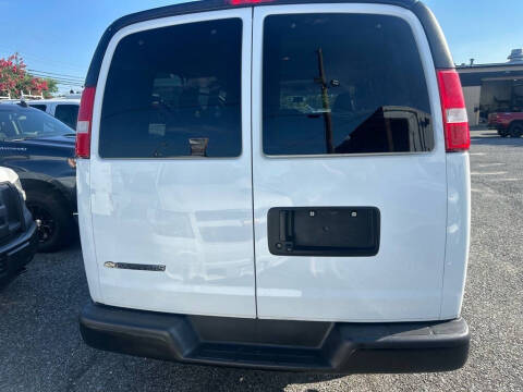 2019 Chevrolet Express LS 2500