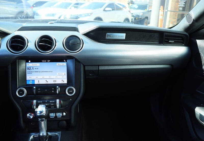 2019 Ford Mustang EcoBoost