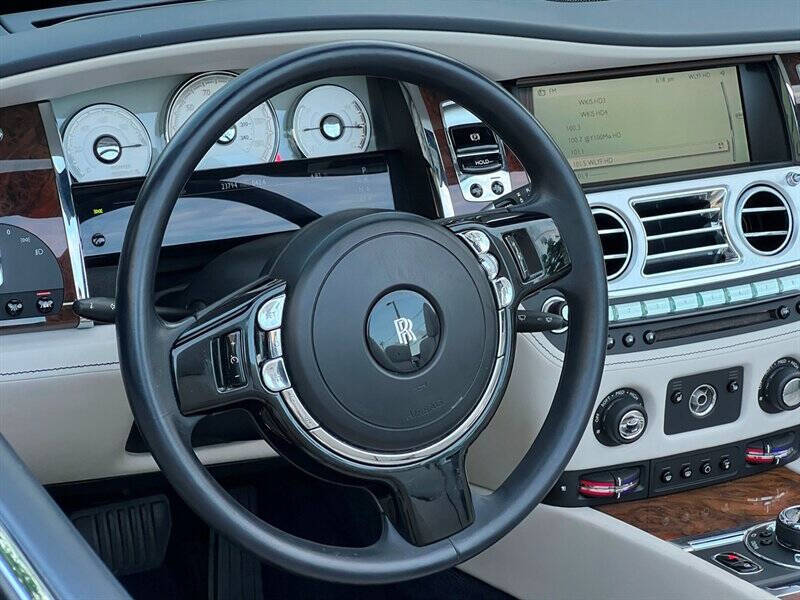 2016 Rolls-Royce Dawn 26