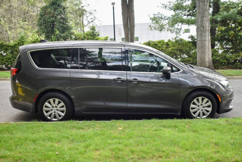 2019 Chrysler Pacifica L