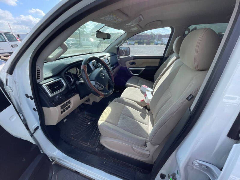 2017 Nissan Titan S