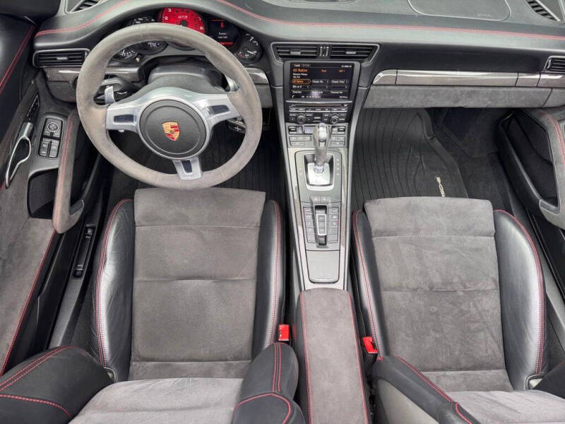 2015 Porsche 911