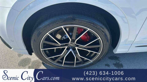 2022 Audi Q8 quattro Premium Plus 55 TFSI