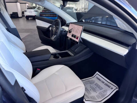 2022 Tesla Model Y Long Range