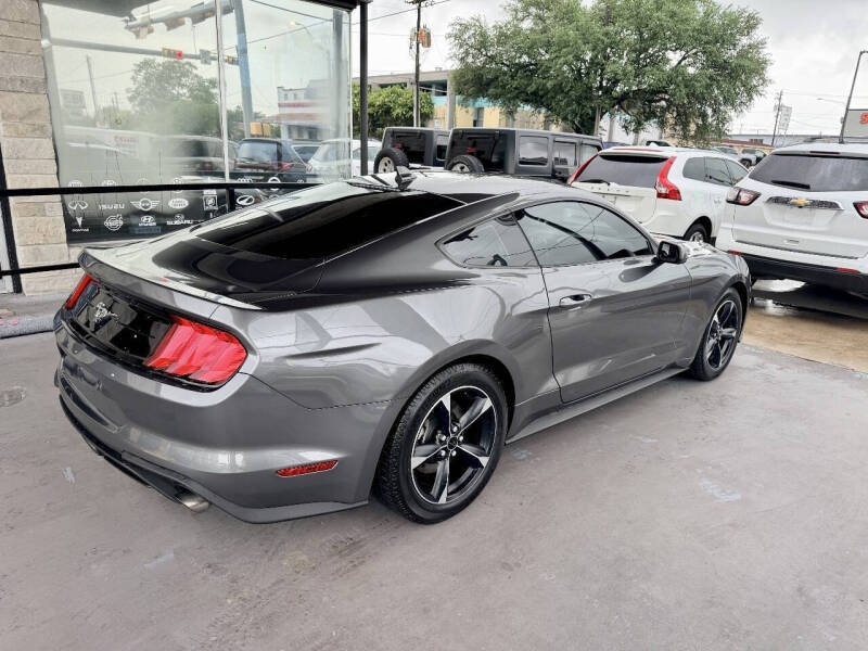 2021 Ford Mustang EcoBoost