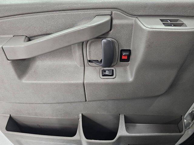 2017 Chevrolet Express 2500