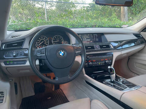 2011 BMW 7 Series 750i xDrive