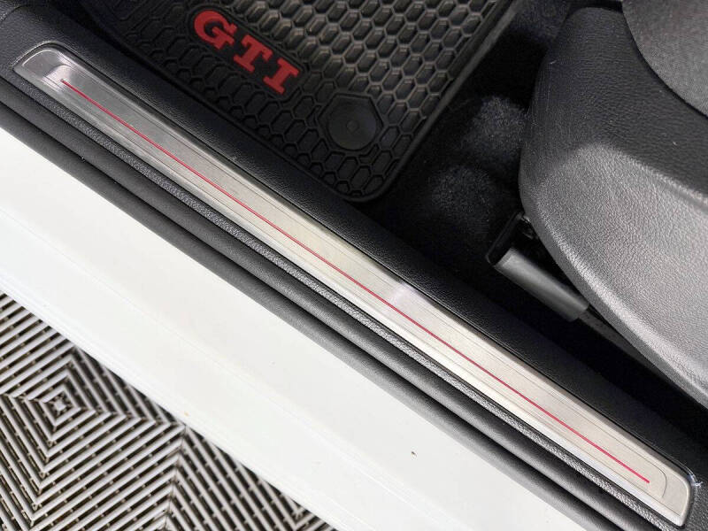2017 Volkswagen Golf GTI S