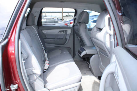 2017 Chevrolet Traverse LT