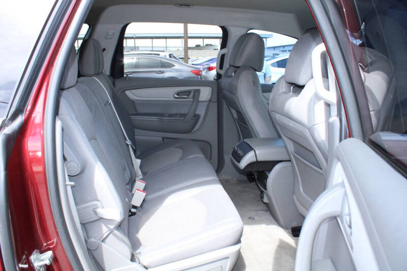 2017 Chevrolet Traverse LT