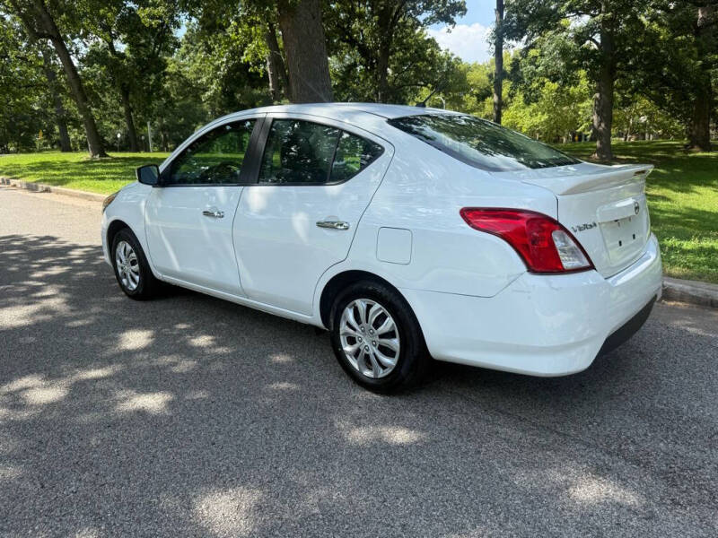 2019 Nissan Versa SV