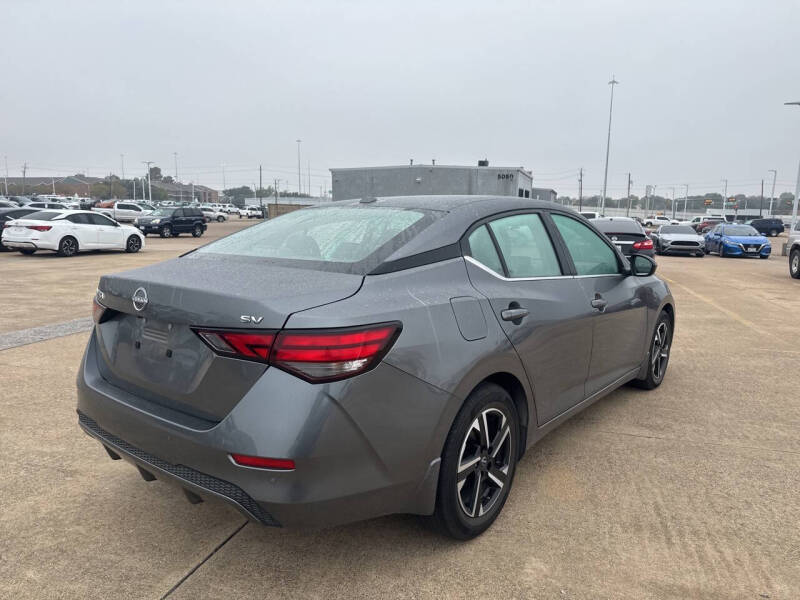 2024 Nissan Sentra SV