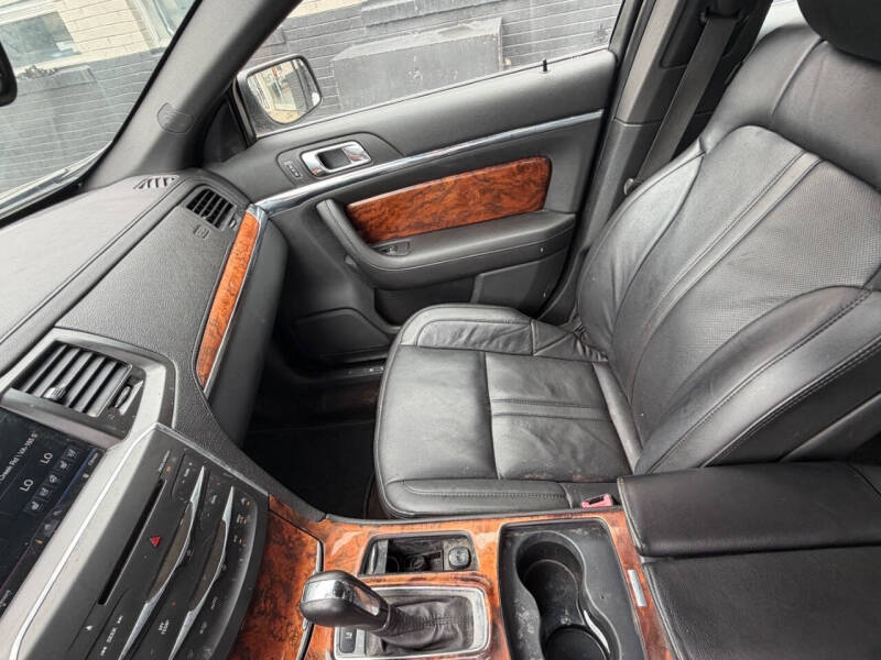 2015 Lincoln MKS