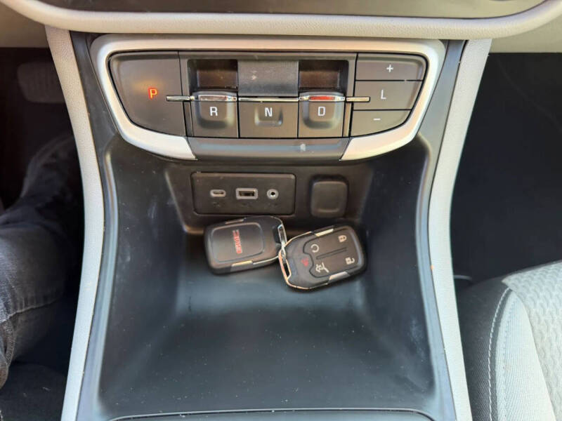 2023 GMC Terrain SLE