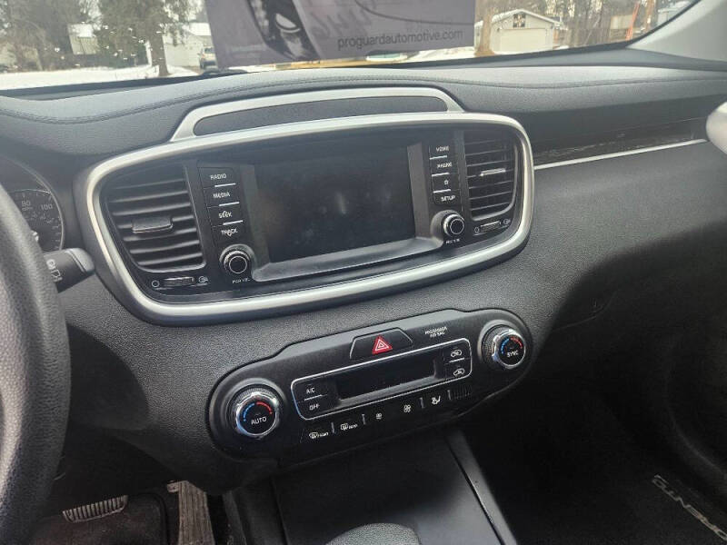 2019 Kia Sorento LX V6