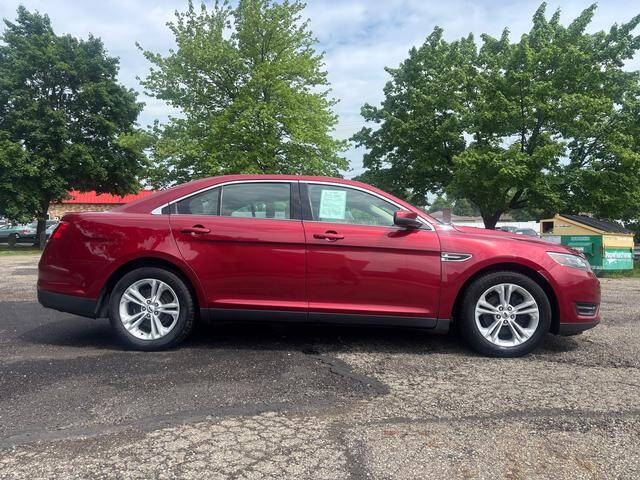 2017 Ford Taurus SEL