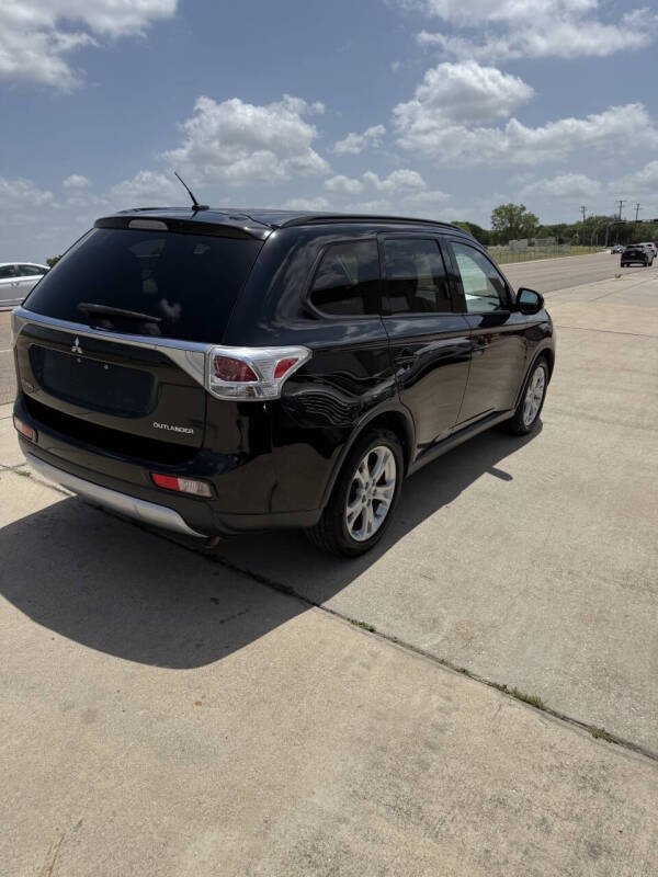2015 Mitsubishi Outlander SE