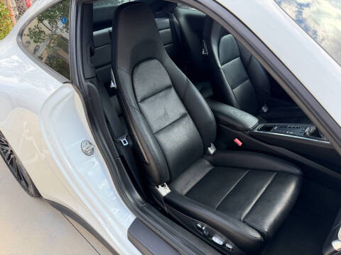 2015 Porsche 911 Carrera 4S