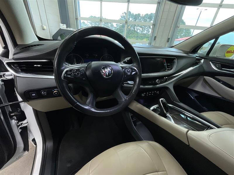 2020 Buick Enclave Essence