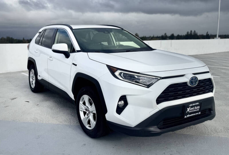 2020 Toyota RAV4 Hybrid XLE