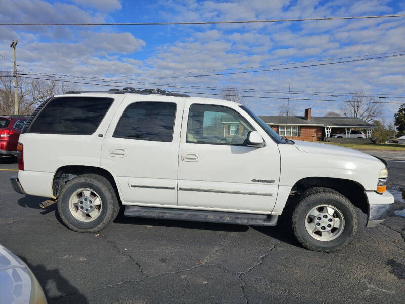 2003 Chevrolet Tahoe LS photo 5