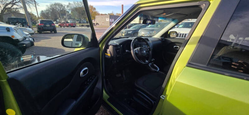 2015 Kia Soul +