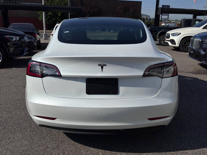 2019 Tesla Model 3 Mid Range