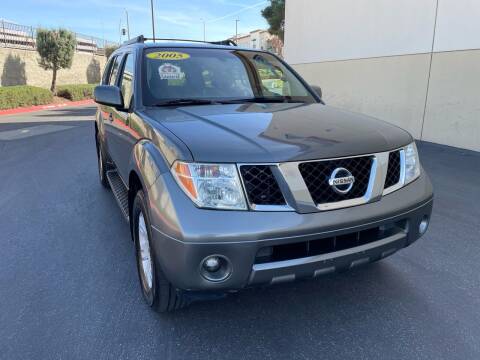 2005 Nissan Pathfinder for sale at Select Auto Wholesales Inc in Glendora CA
