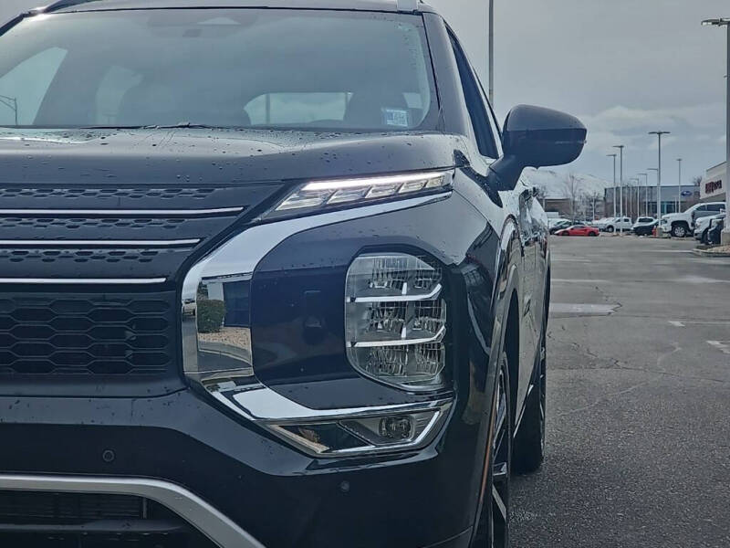 2025 Mitsubishi Outlander PHEV SEL