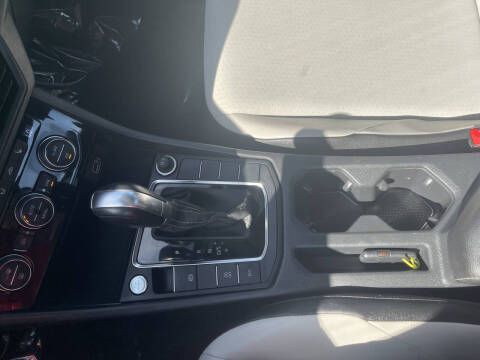 2019 Volkswagen Jetta R-Line