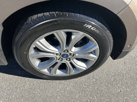 2019 Ford Edge Titanium