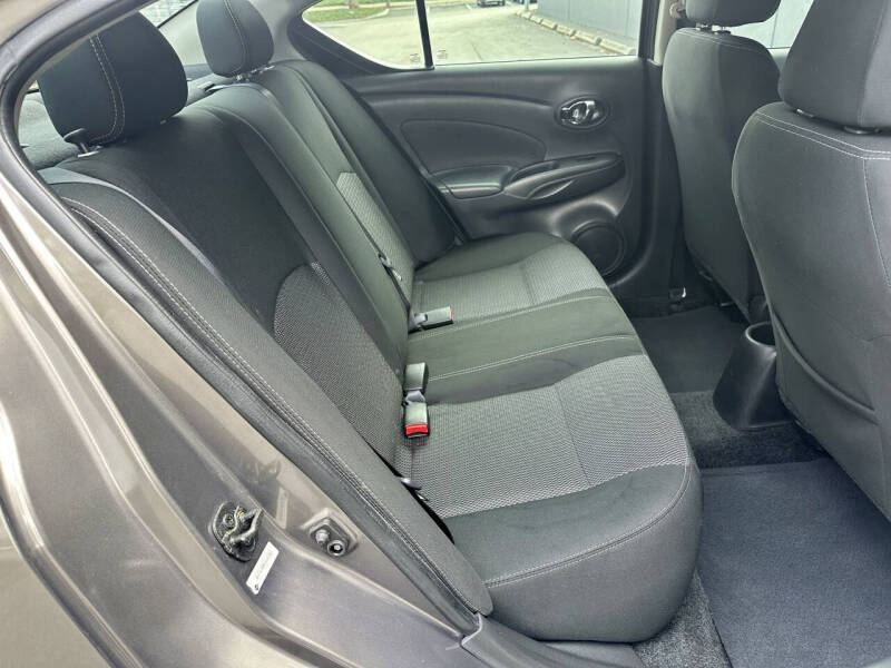 2017 Nissan Versa 1.6 SV