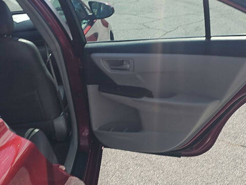 2015 Toyota Camry LE