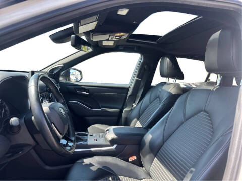 2021 Toyota Highlander XSE