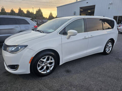 2020 Chrysler Pacifica Touring