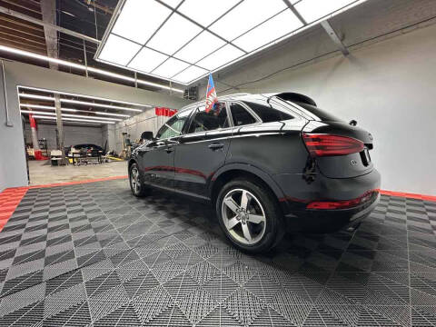 2015 Audi Q3 2.0T quattro Prestige