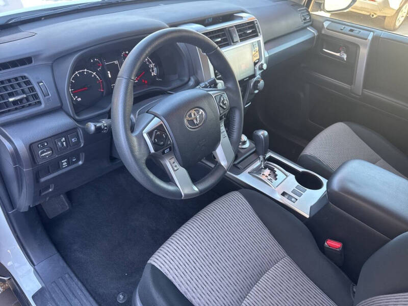 2024 Toyota 4Runner SR5