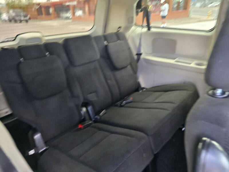 2016 Dodge Grand Caravan American Value Package