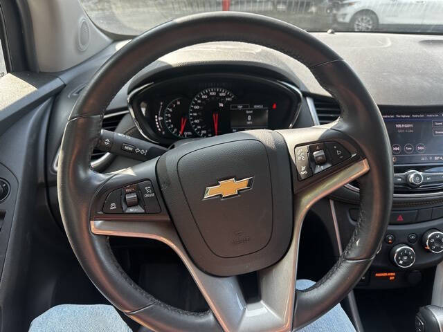 2021 Chevrolet Trax for sale at Bowman Auto Center in Clarkston, MI