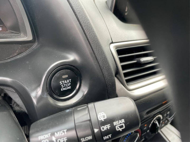 2017 Mazda MAZDA3 Sport