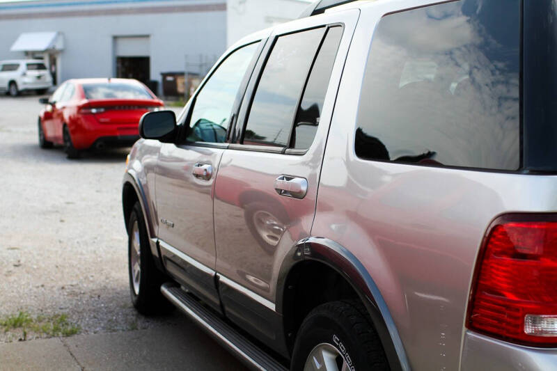 2005 Ford Explorer XLT