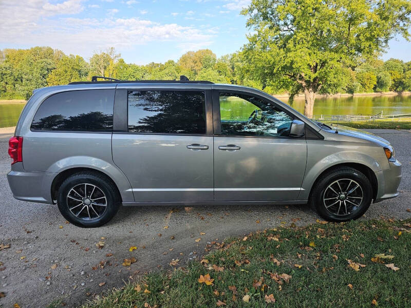 Used 2018 Dodge Grand Caravan GT with VIN 2C4RDGEG1JR146957 for sale in Terre Haute, IN