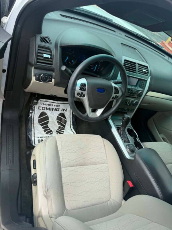 2015 Ford Explorer