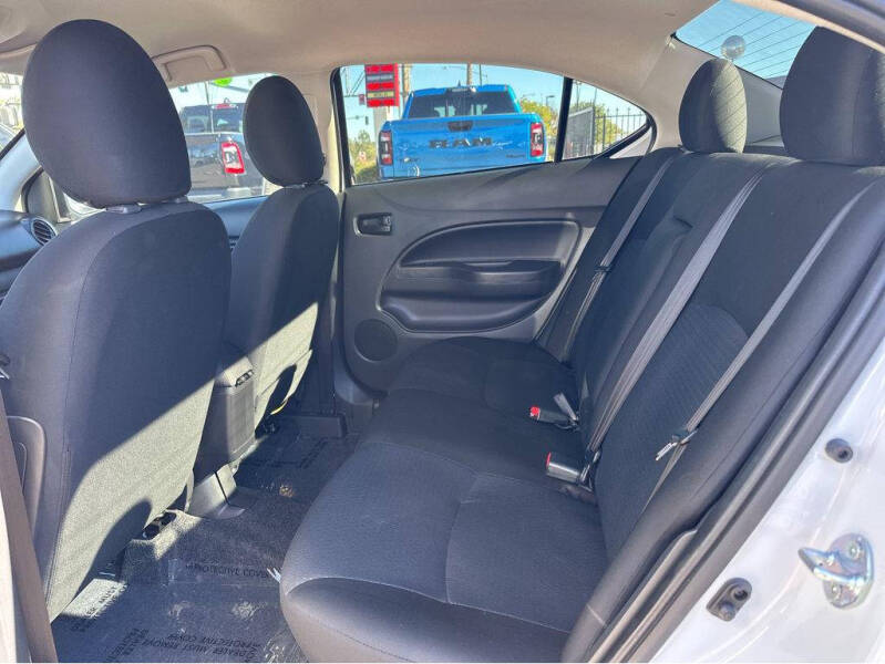 2024 Mitsubishi Mirage G4 LE