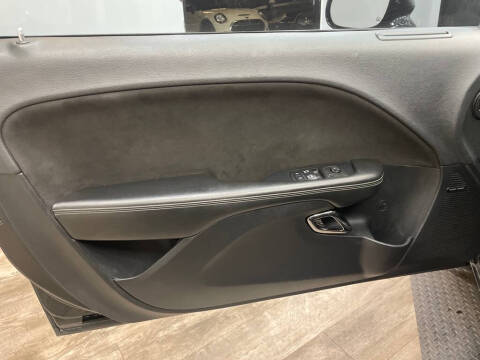 2015 Dodge Challenger SRT Hellcat